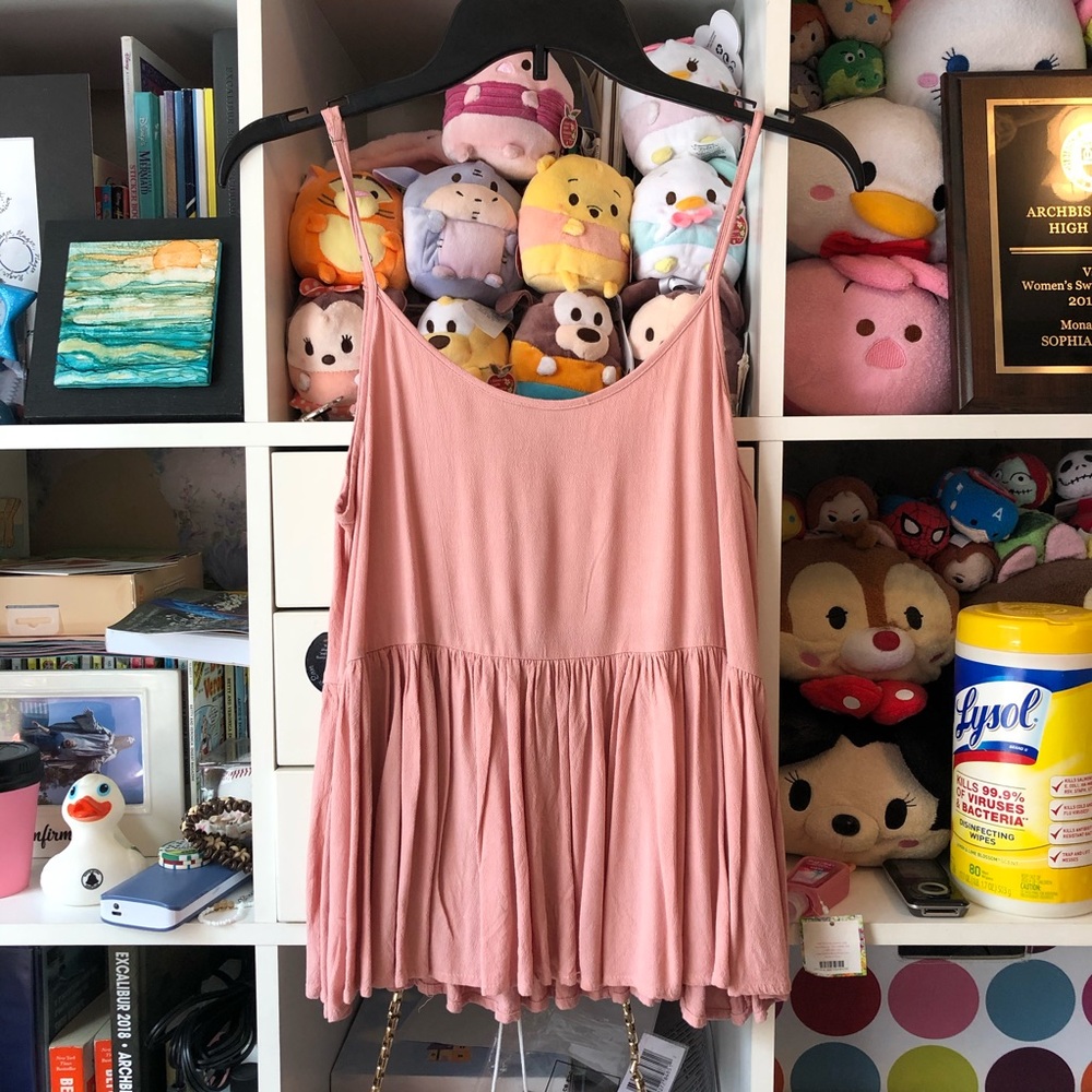 Pink flowy tank top!